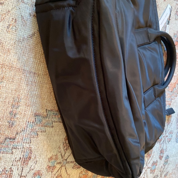 Marc Jacobs Black Shoulder Bag - Picture 3 of 9